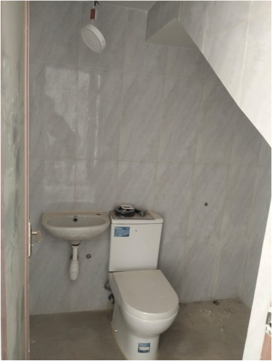 Pemasangan Keramik Dinding Kamar Mandi